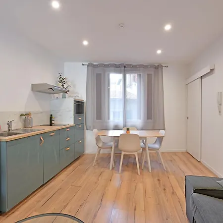 Lena - Proche Theatres Et Place Des Corps Saints - Wi-fi Apartment *